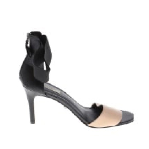 Simply Vera Black & Blush Ankle Strap Heels - Picture 2 of 9